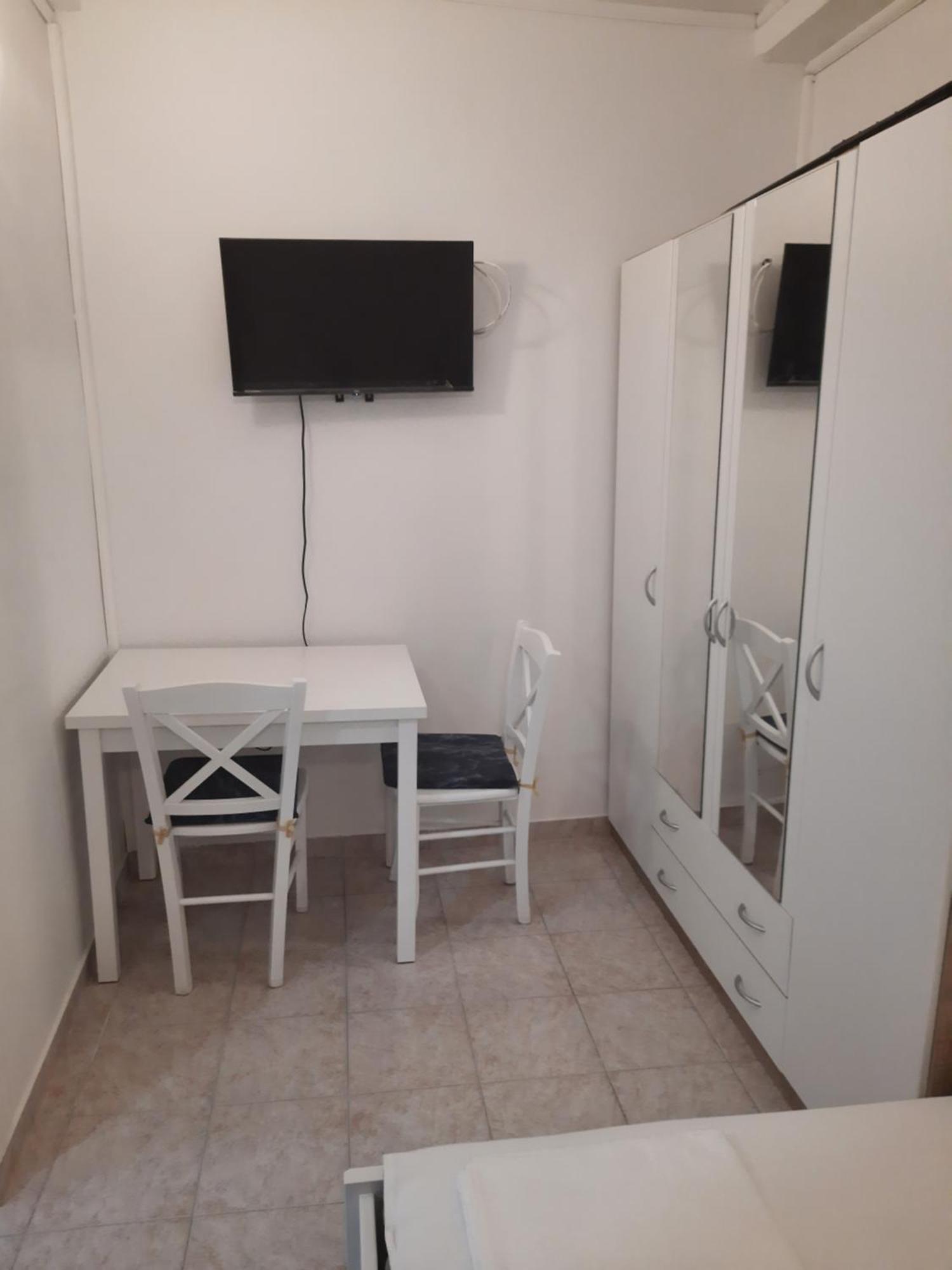 Apartmani Ana-Lora Lopar Zewnętrze zdjęcie